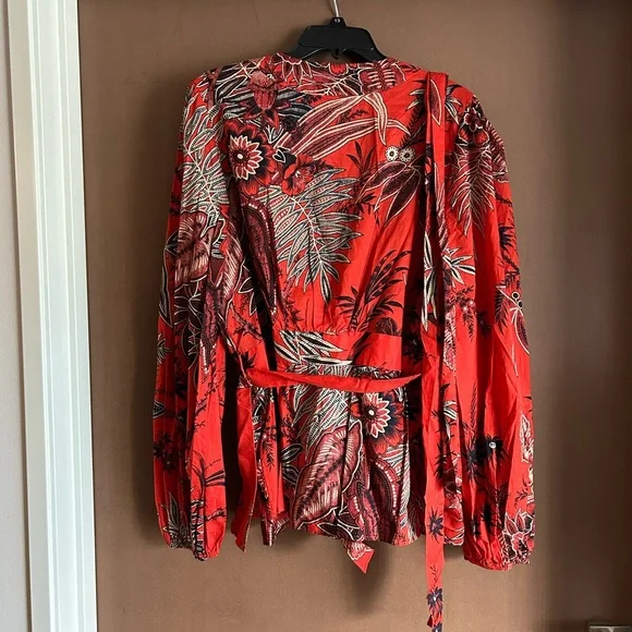 Banana Republic Wrap Top - Picture 3 of 4